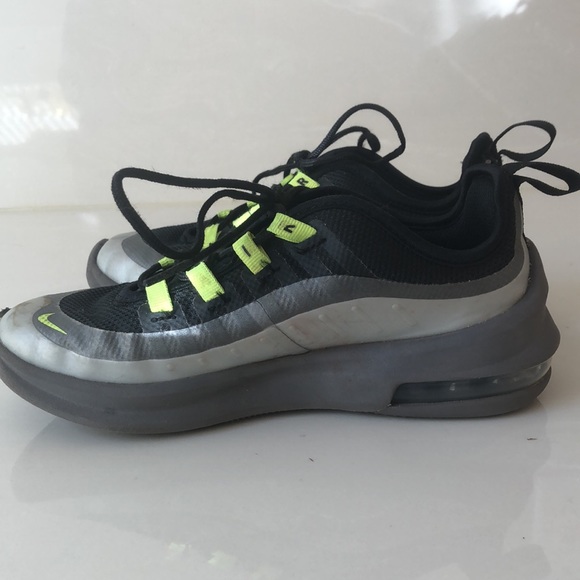 Boys Nike Air Max Shoe - Picture 3 of 3